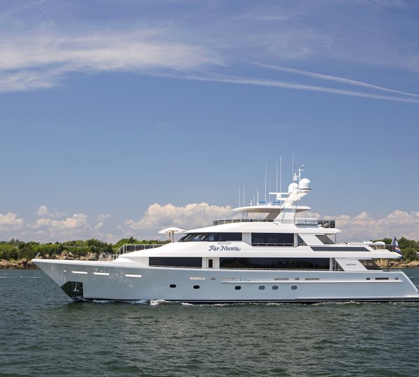 Online Yacht Booking - FAR NIENTE - Westport 130' Superyacht ...